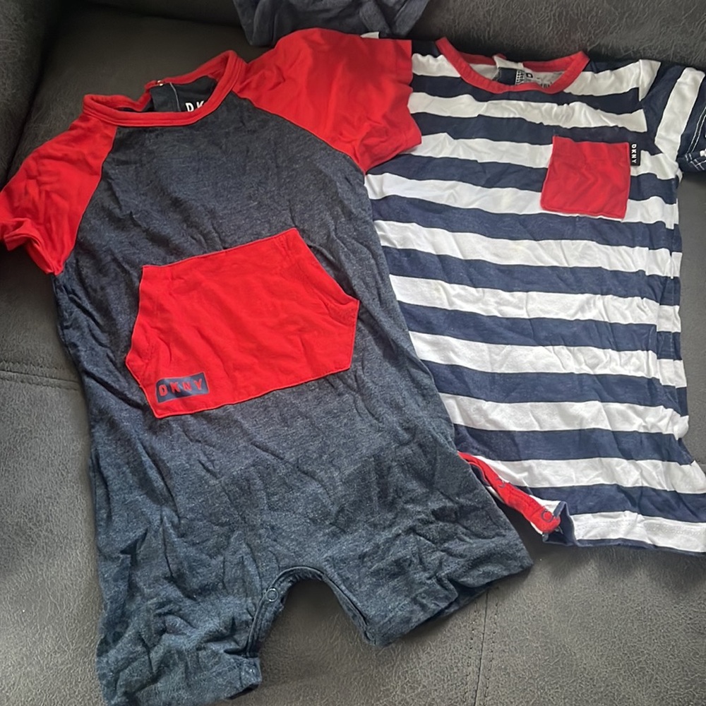 Baby clothes - Picture 2 of 4